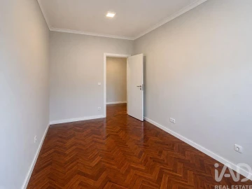 Apartamento T3 para Arrendamento em Arroios