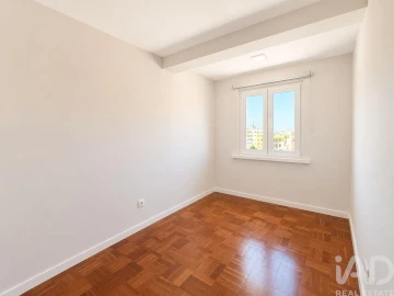 Apartamento T3 para Arrendamento em Arroios