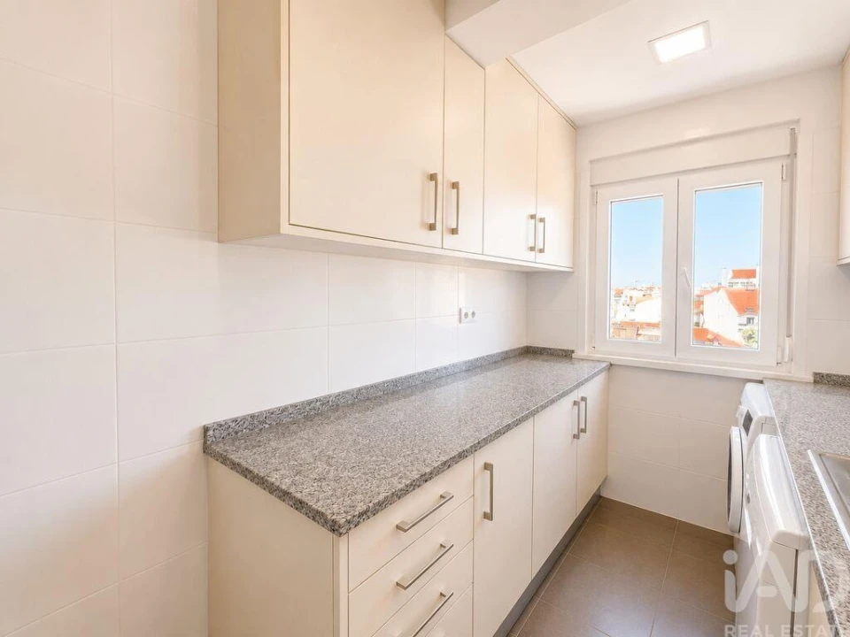 Apartamento T3 para Arrendamento em Arroios Foto 19