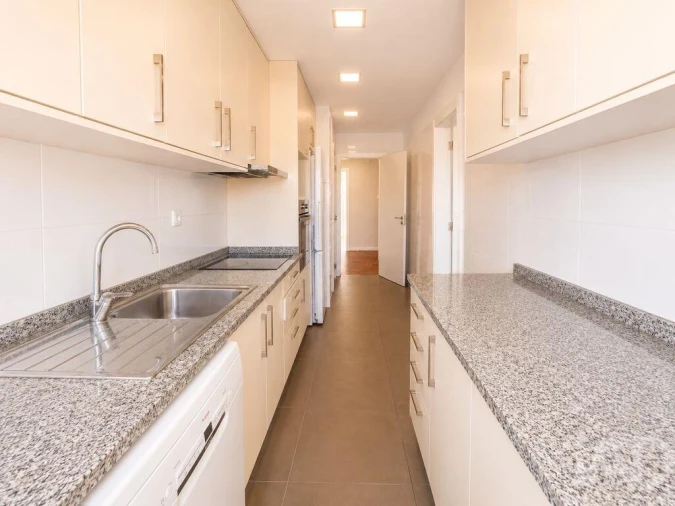 Apartamento T3 para Arrendamento em Arroios Foto 20