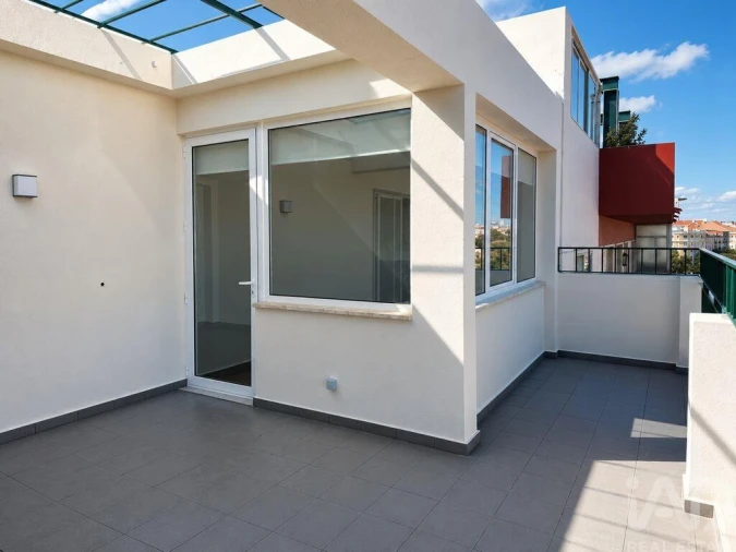 Apartamento T3 para Arrendamento em Arroios Foto 6