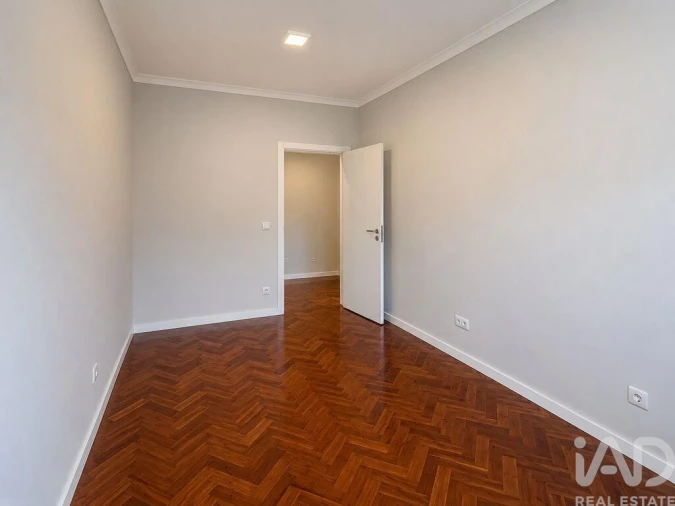 Apartamento T3 para Arrendamento em Arroios Foto 14