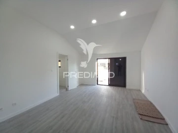 Apartamento T3 para Venda em Costa da Caparica