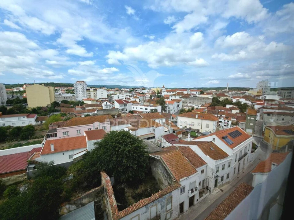 Apartamento T3 para Venda em Rio Maior Foto 1