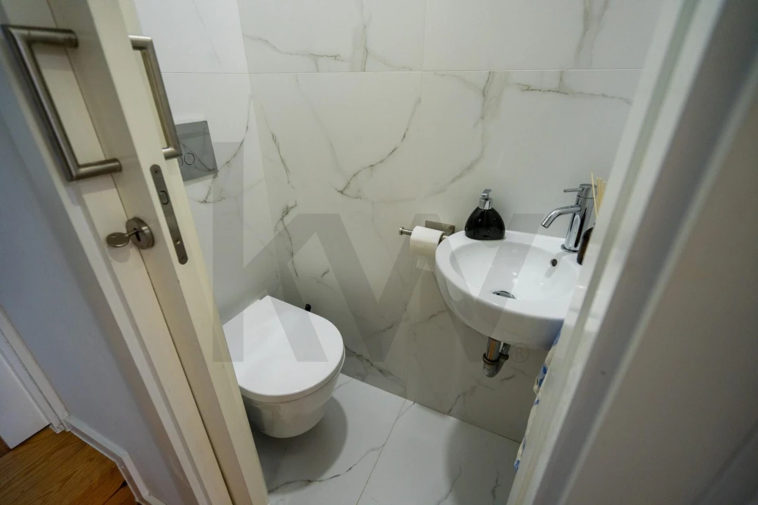 Apartamento T1 para Venda em Cedofeita, Santo Ildefonso, Sé, Miragaia, São Nicolau e Vitória Foto 9