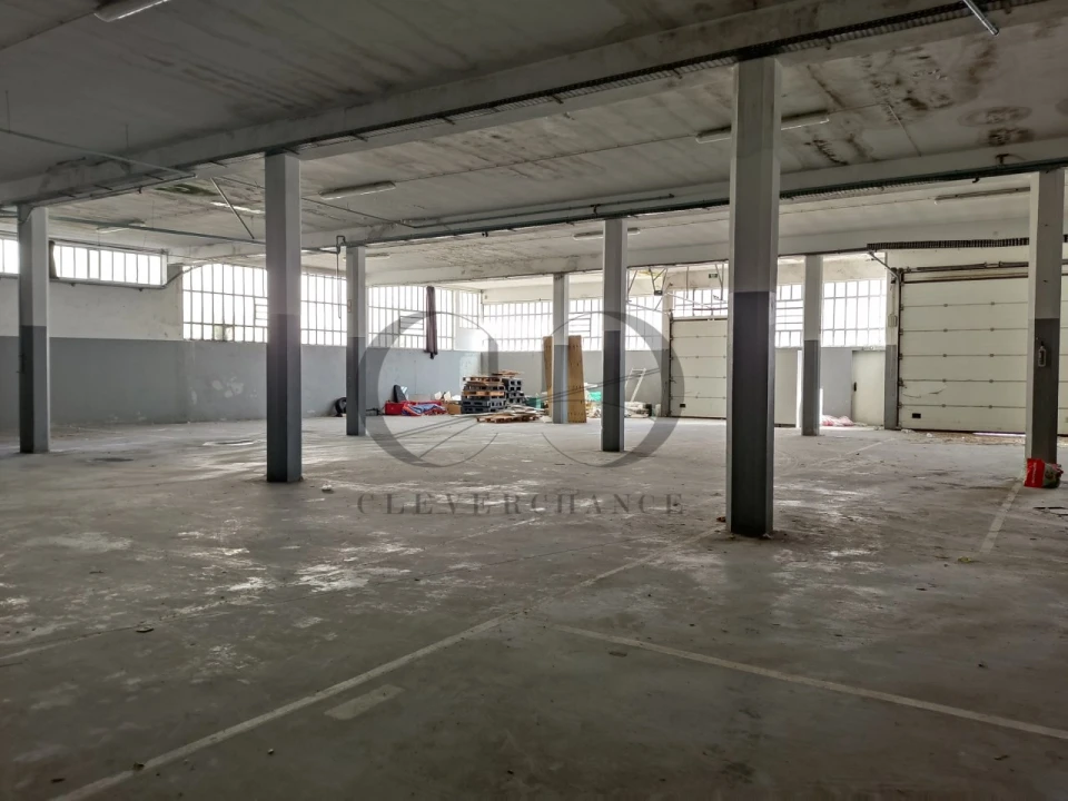 Armazém para Venda em Mozelos Foto 19