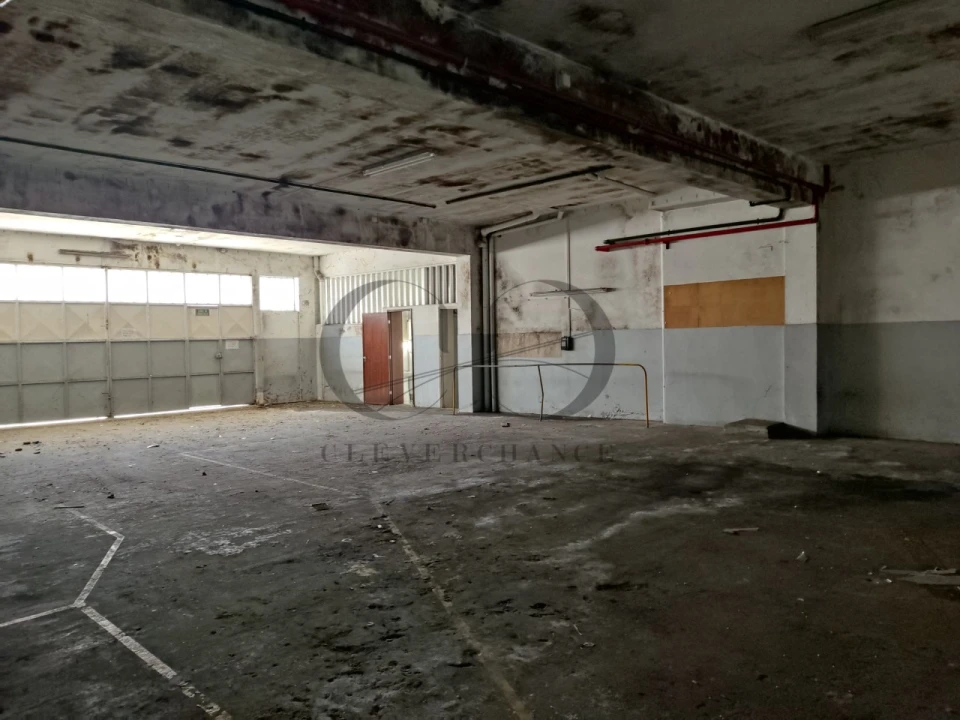 Armazém para Venda em Mozelos Foto 31