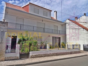 Moradia T5 para Venda em Alpiarça