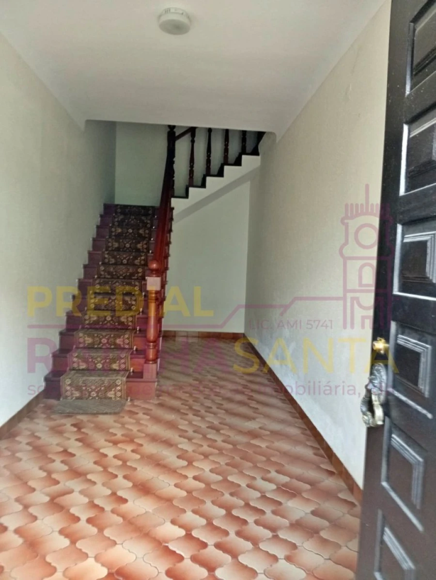 Moradia T5 para Venda em Alpiarça Foto 4