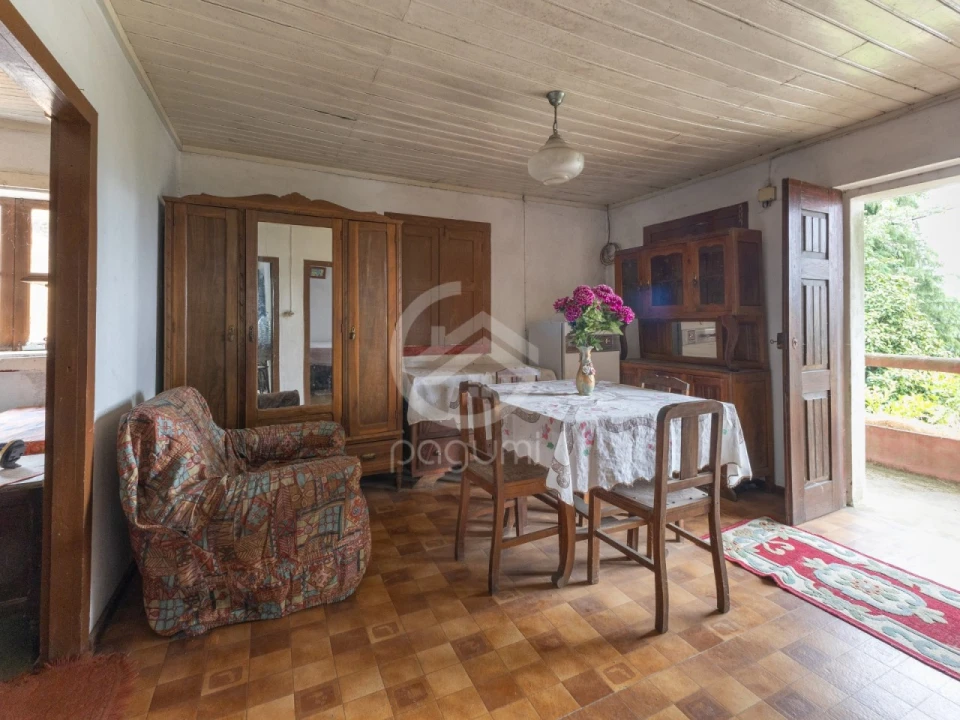 Moradia T3 para Venda em Banho e Carvalhosa Foto 1