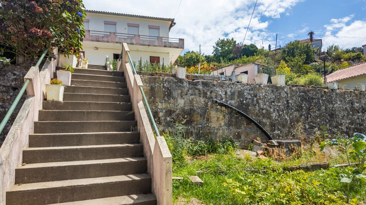Moradia T3 para Venda em Vila Nova de Cerveira e Lovelhe Foto 10