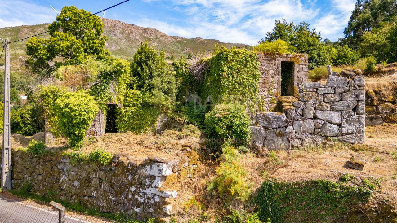 Terreno para Venda em Loivo Foto 6