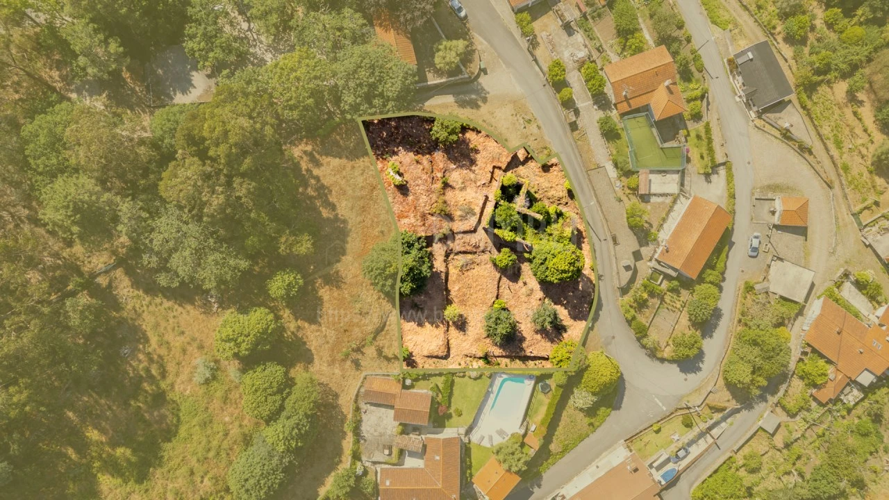 Terreno para Venda em Loivo Foto 2