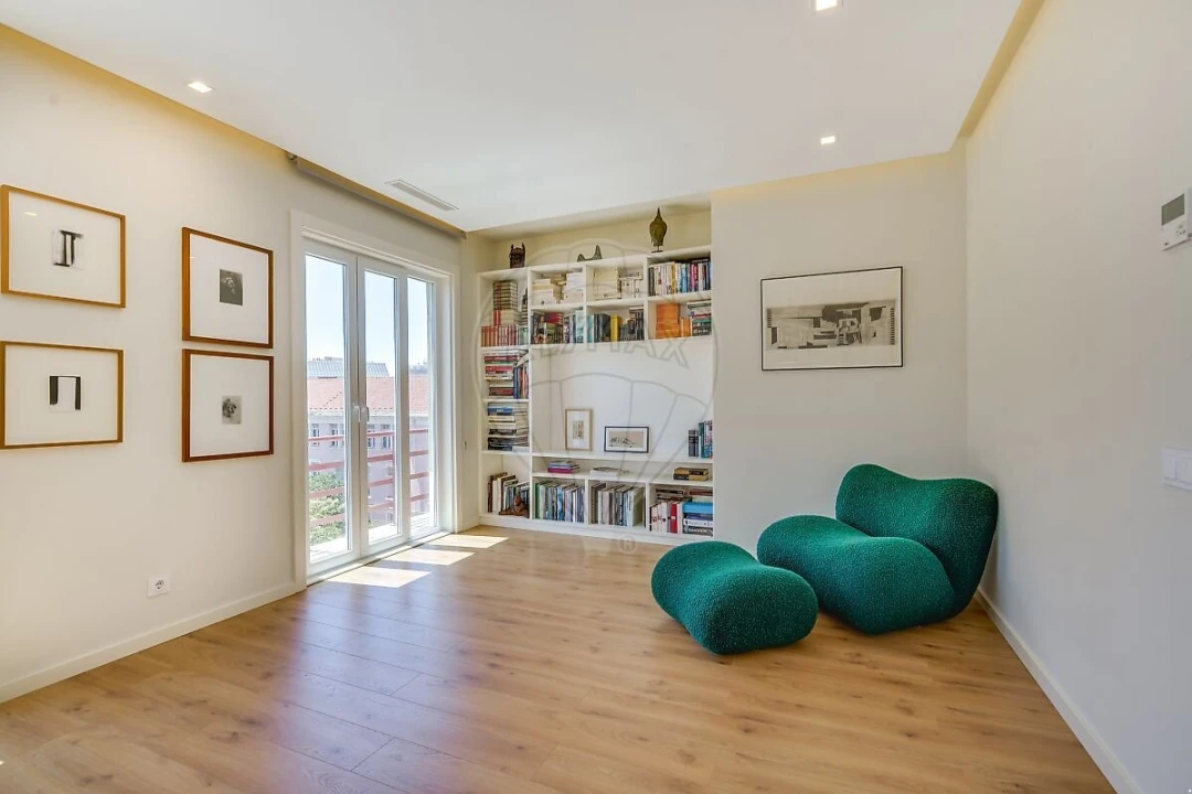 Apartamento T2 para Venda em Avenidas Novas Foto 7