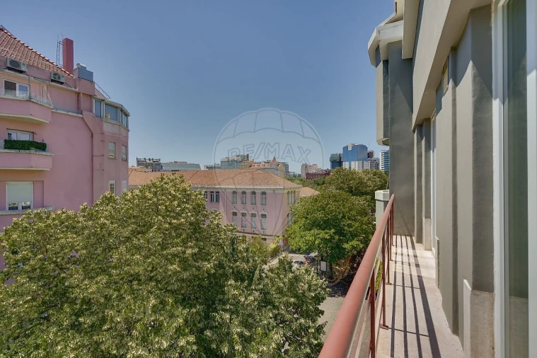 Apartamento T2 para Venda em Avenidas Novas Foto 28
