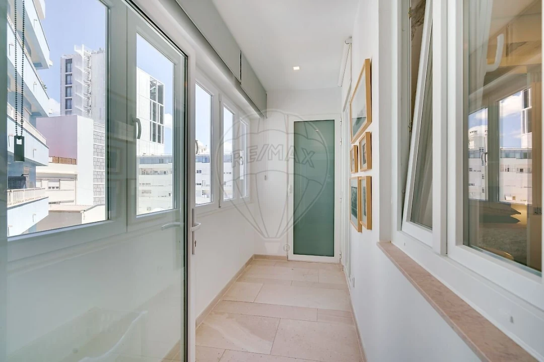 Apartamento T2 para Venda em Avenidas Novas Foto 13