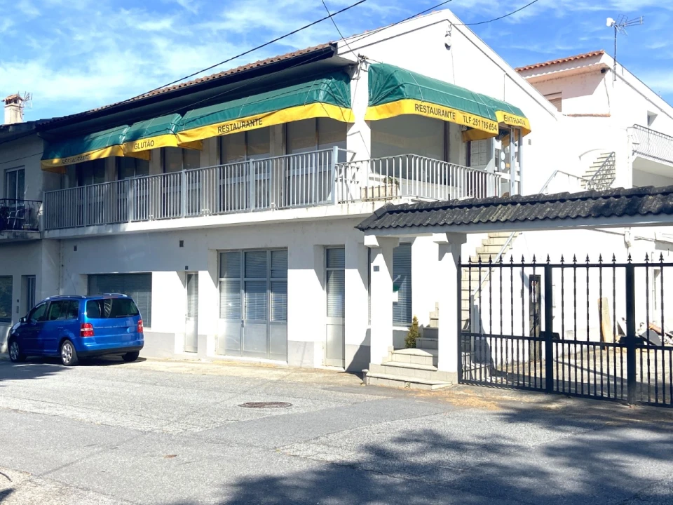 Negócio para Arrendamento em Loivo Foto 1