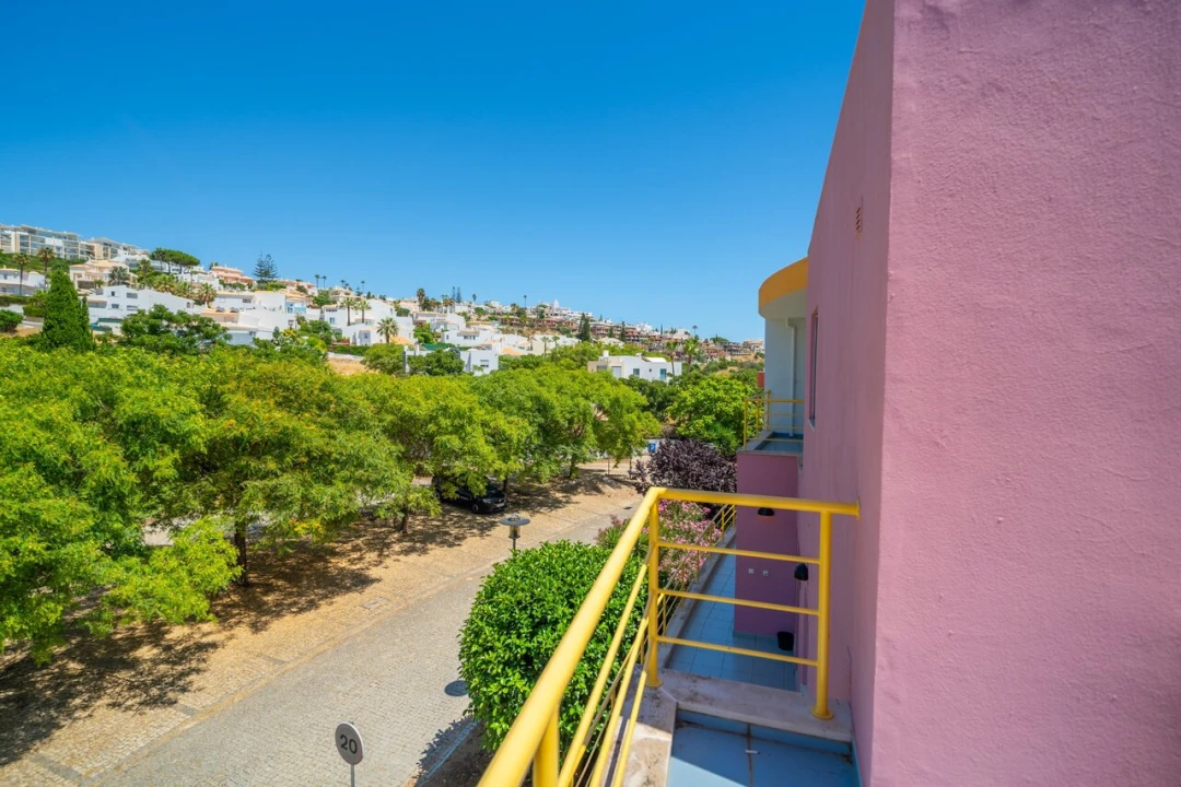 Apartamento T2 para Venda em Albufeira e Olhos de Água Foto 36