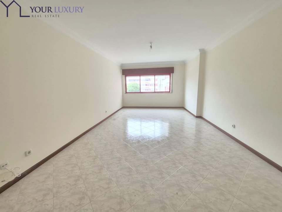 Apartamento T2 para Venda em Algueirão-Mem Martins Foto 7