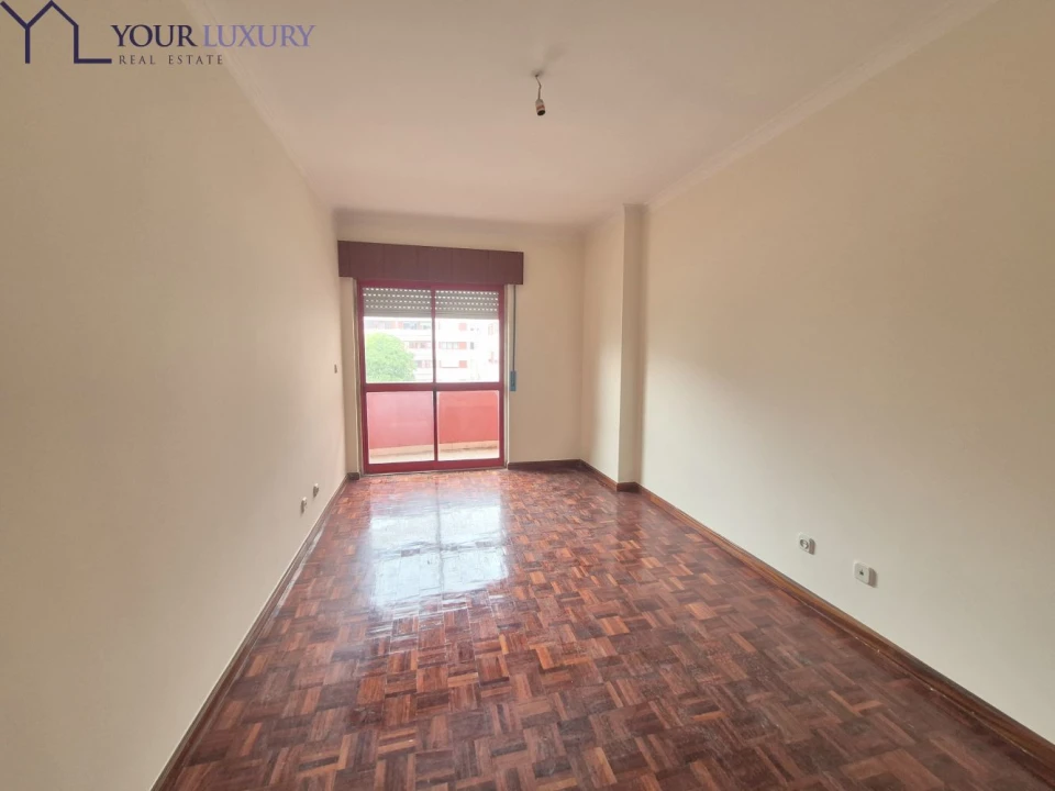 Apartamento T2 para Venda em Algueirão-Mem Martins Foto 19