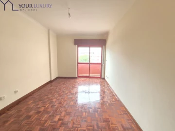 Apartamento T2 para Venda em Algueirão-Mem Martins