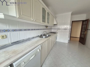 Apartamento T2 para Venda em Algueirão-Mem Martins