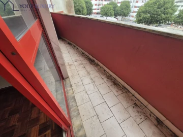 Apartamento T2 para Venda em Algueirão-Mem Martins