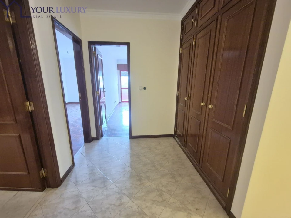 Apartamento T2 para Venda em Algueirão-Mem Martins Foto 13