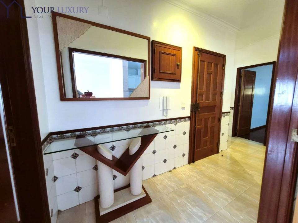 Apartamento T2 para Venda em Algueirão-Mem Martins Foto 10