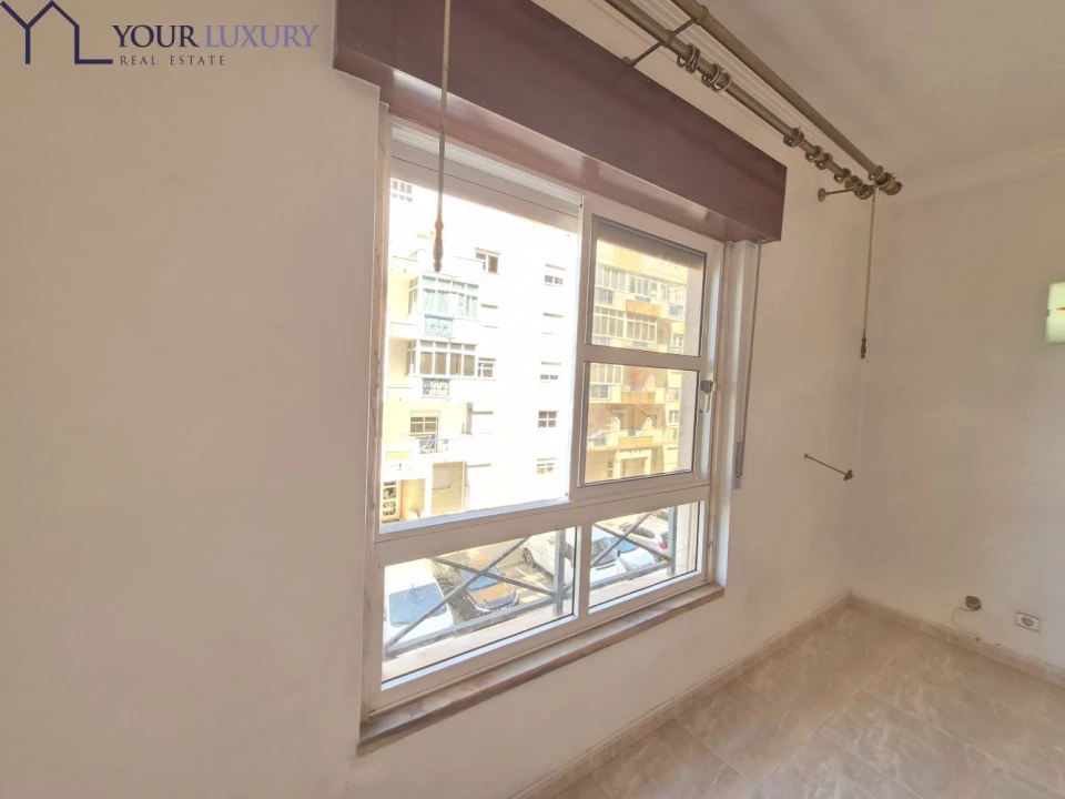 Apartamento T2 para Venda em Algueirão-Mem Martins Foto 3