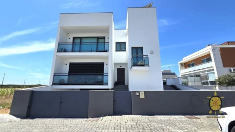 Moradia T4 para Venda em Gafanha da Boa Hora