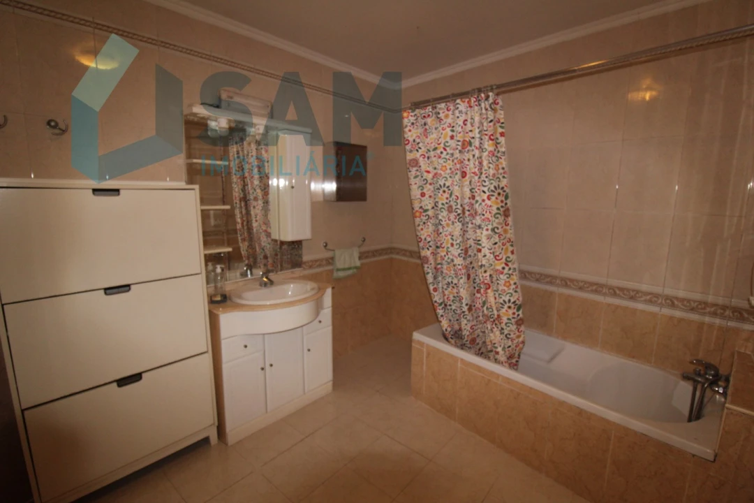 Apartamento T3 para Venda em Ramalhal Foto 30
