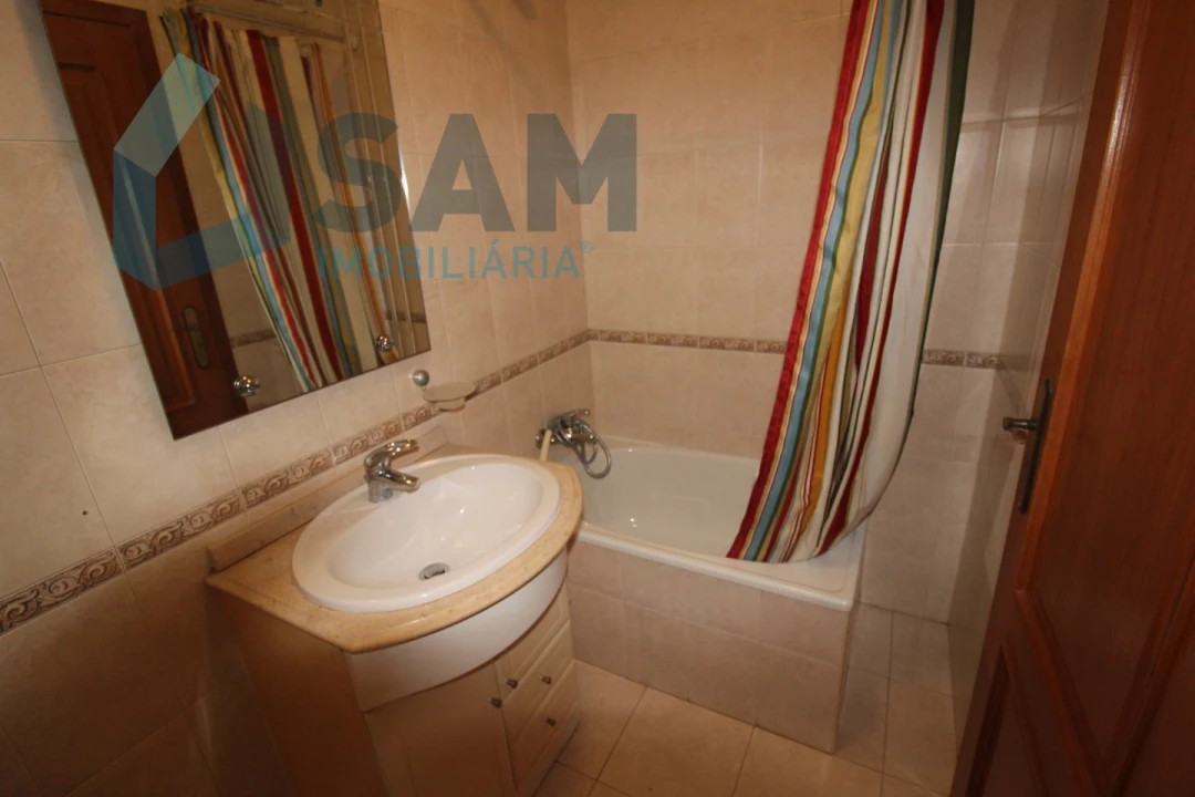 Apartamento T3 para Venda em Ramalhal Foto 32