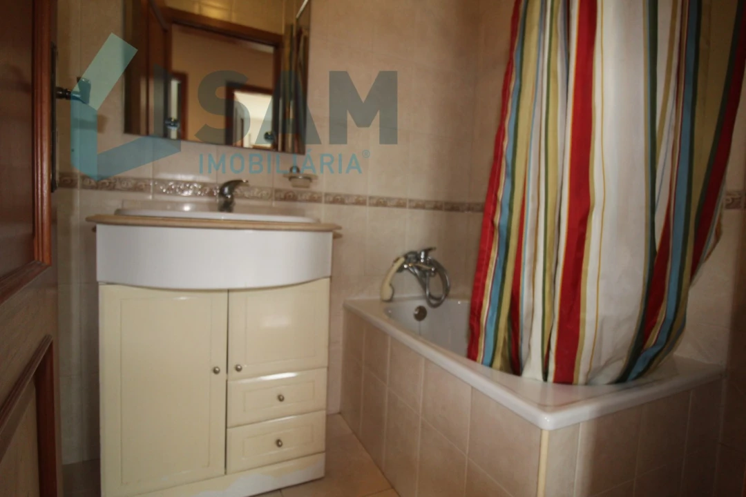 Apartamento T3 para Venda em Ramalhal Foto 33