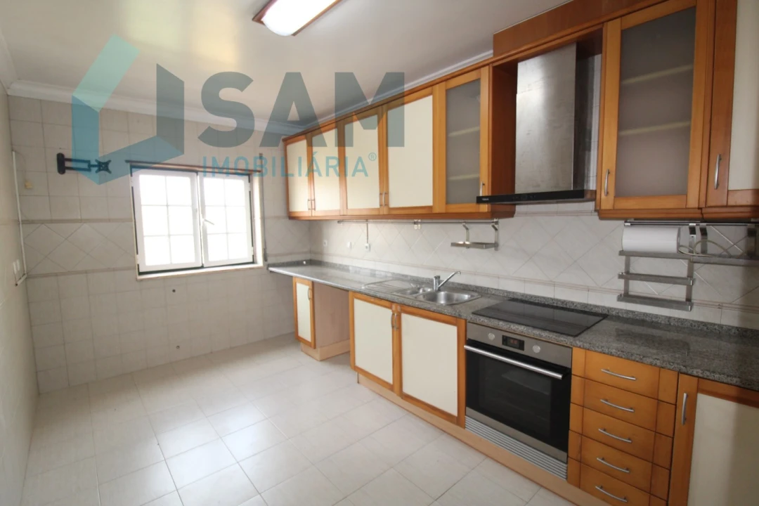 Apartamento T3 para Venda em Ramalhal Foto 7