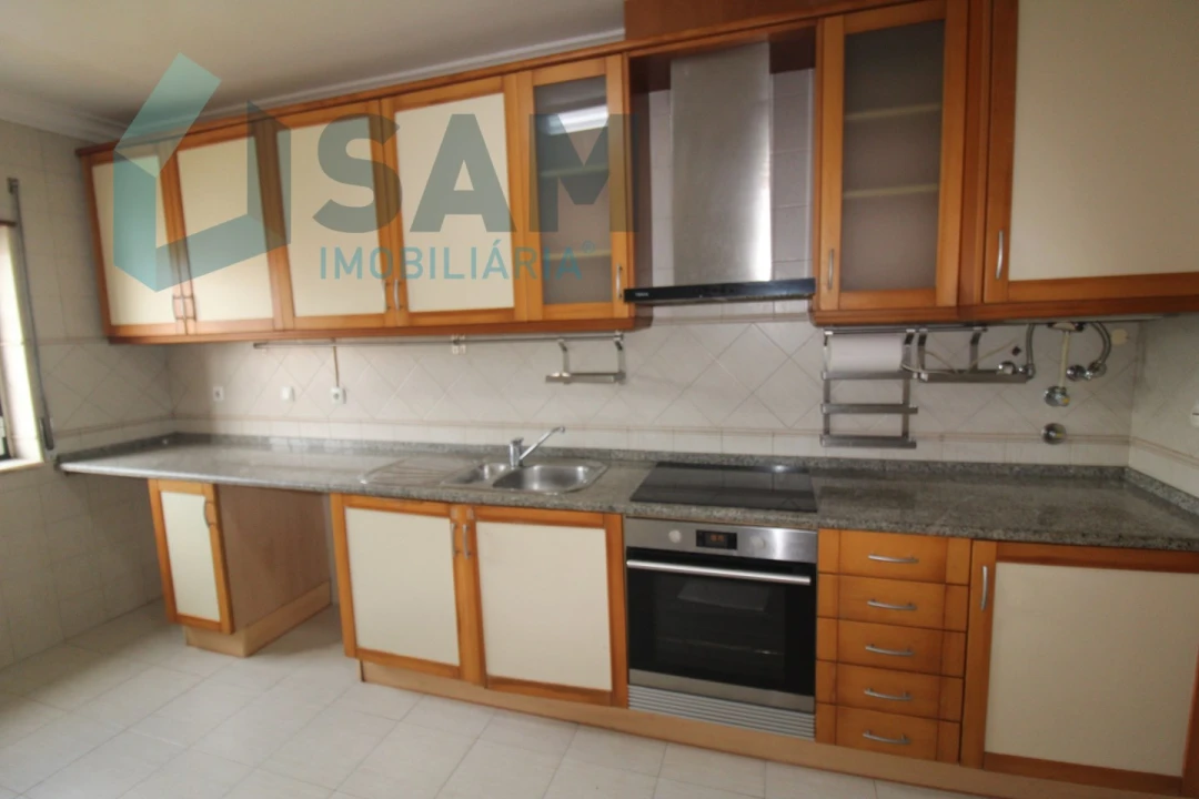 Apartamento T3 para Venda em Ramalhal Foto 10