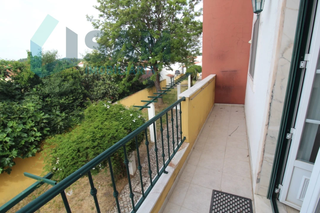 Apartamento T3 para Venda em Ramalhal Foto 4