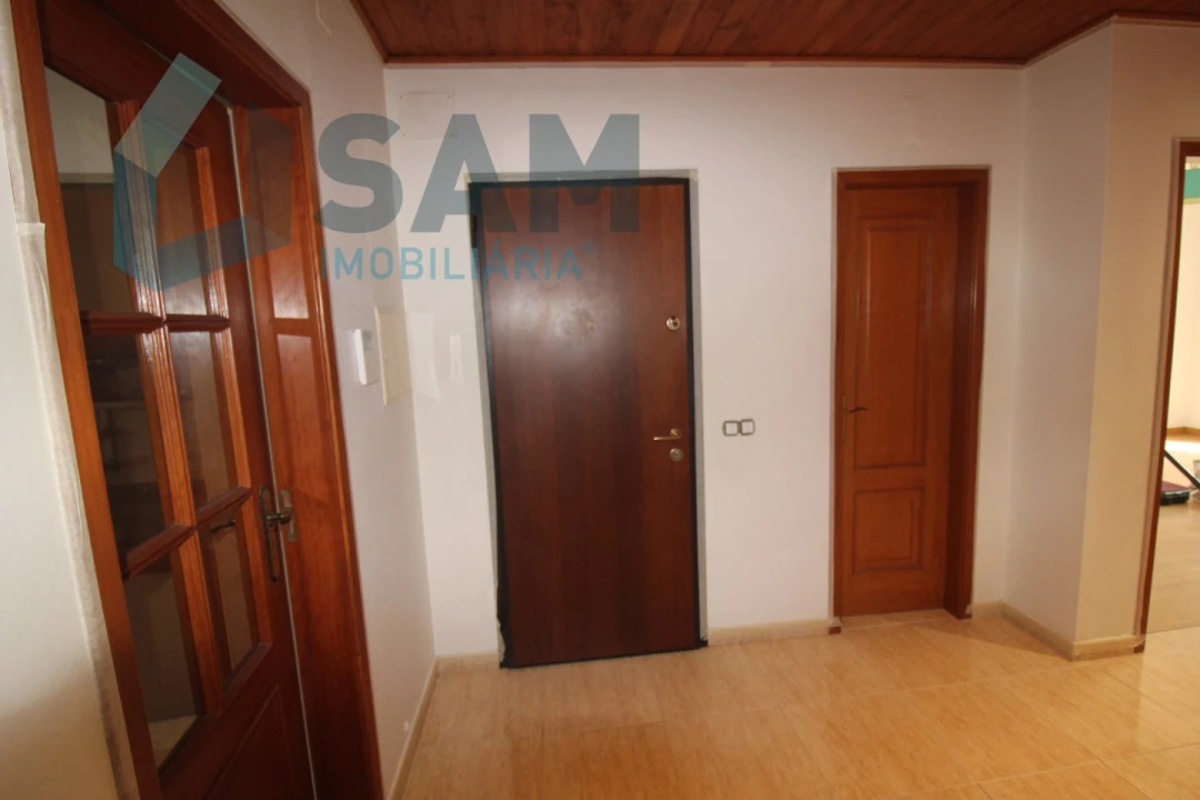Apartamento T3 para Venda em Ramalhal Foto 42