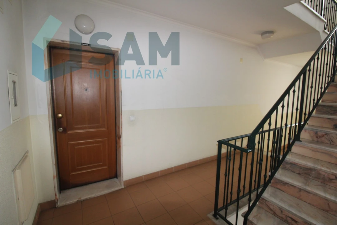 Apartamento T3 para Venda em Ramalhal Foto 43