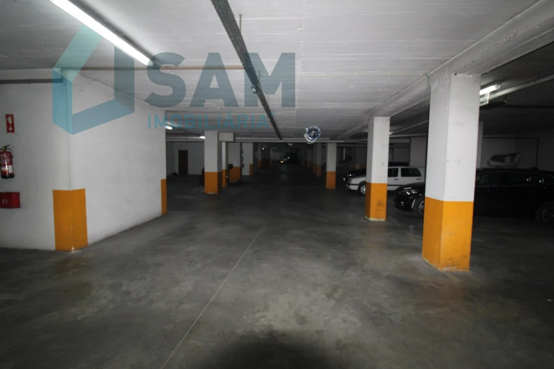 Apartamento T3 para Venda em Ramalhal Foto 48