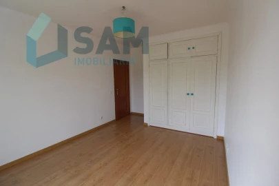 Apartamento T3 para Venda em Ramalhal