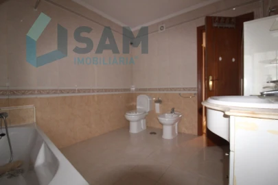Apartamento T3 para Venda em Ramalhal