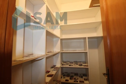 Apartamento T3 para Venda em Ramalhal