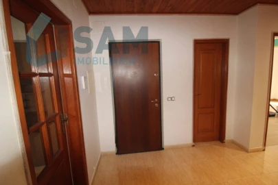 Apartamento T3 para Venda em Ramalhal
