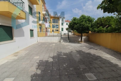 Apartamento T3 para Venda em Ramalhal