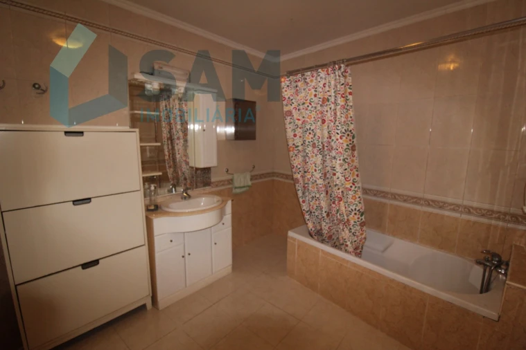 Apartamento T3 para Venda em Ramalhal Foto 30