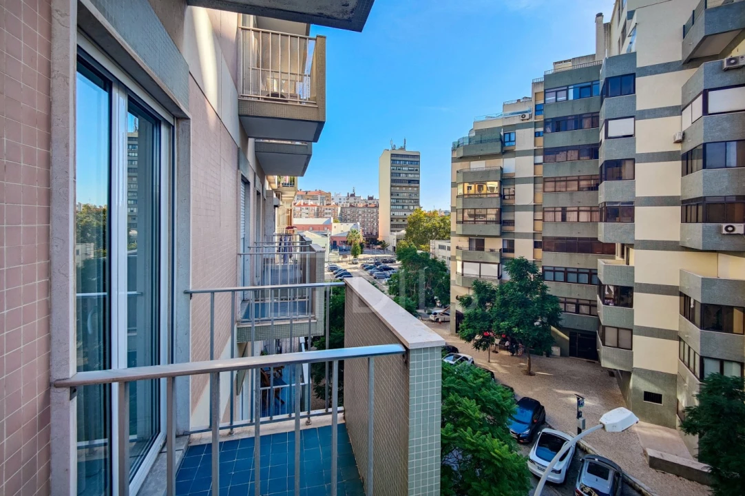Apartamento T3 para Venda em Lumiar Foto 24