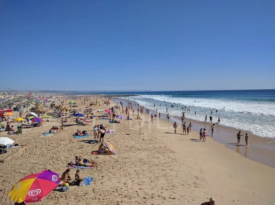 Moradia T4 para Venda em Charneca de Caparica e Sobreda Foto 18
