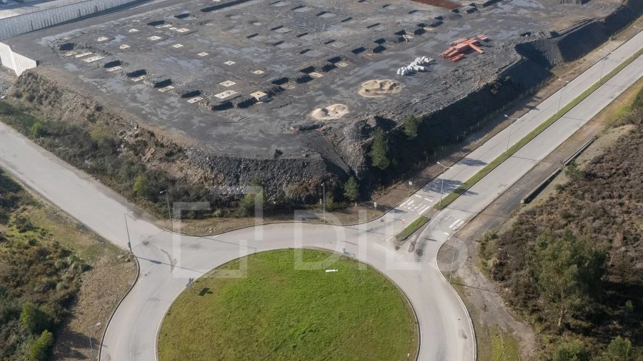 Armazém para Arrendamento em Recarei