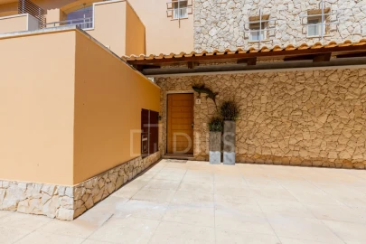 Moradia T3 para Arrendamento em Quarteira
